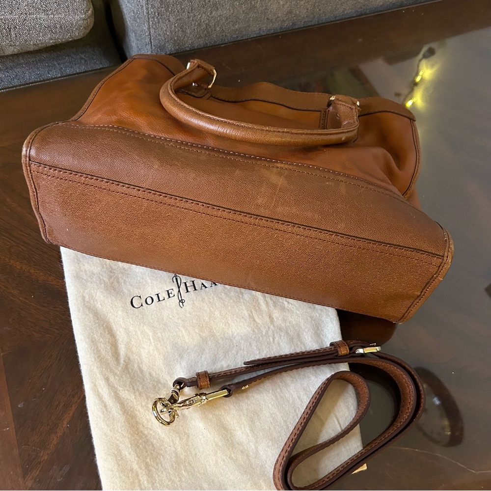 Cole Haan | Vintage Valise Kendra E/W Tote Brown Leather Vibrant Orange Lining - Picture 13 of 16